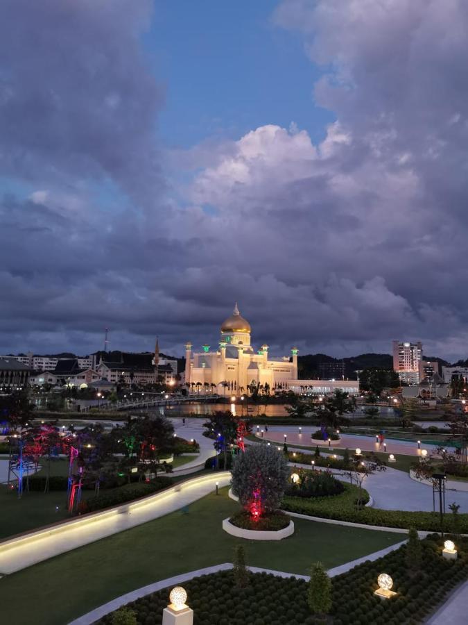 Legallery Suites Hotel Bandar Seri Begawan Exterior photo